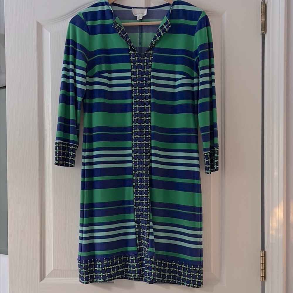 Donna Morgan Blue and Green Sheath Dress with 3/4 Sleeves